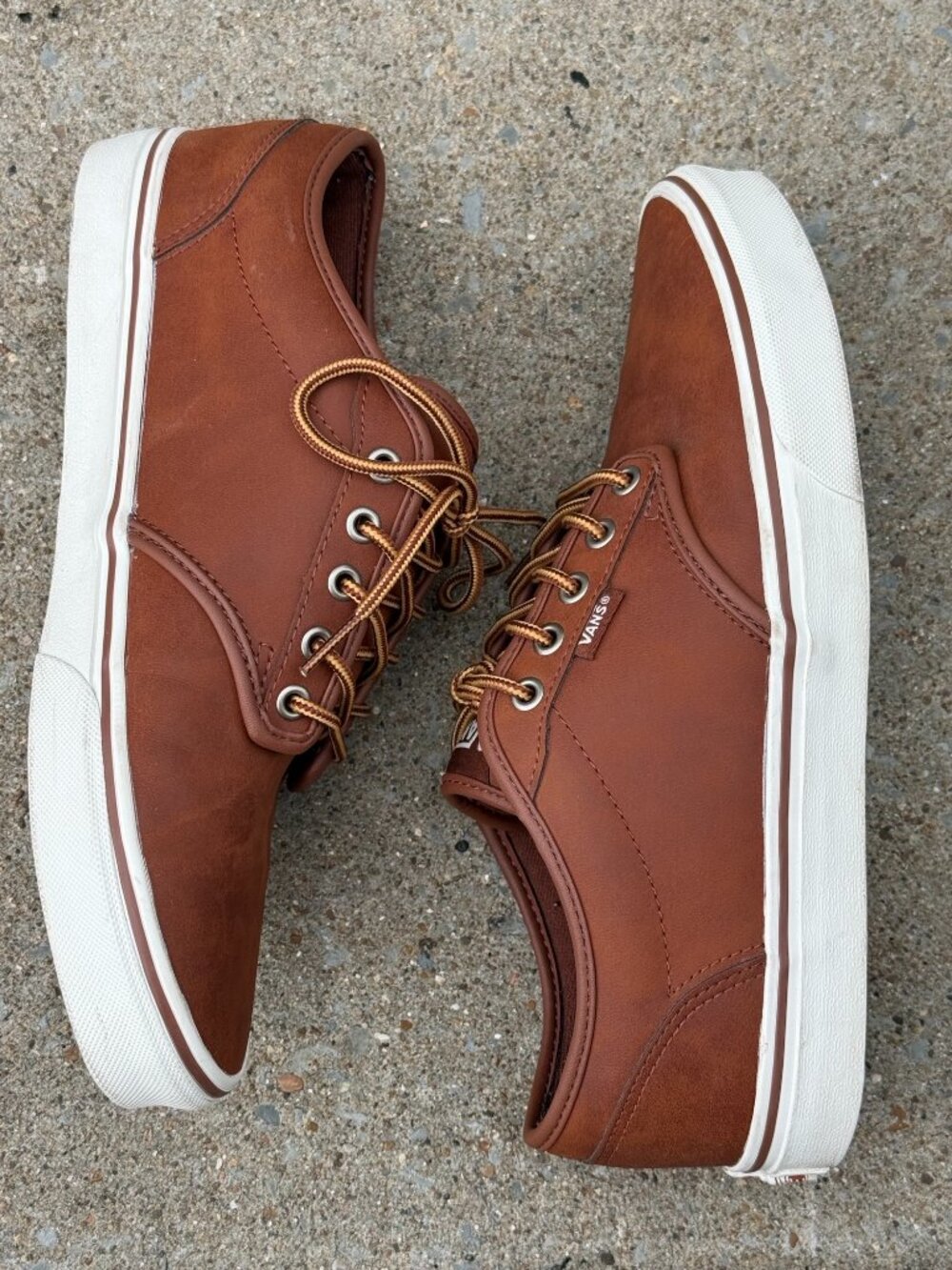 Vans Mens 10 Brown Low Top Sneakers Y2K Skate Workwear Gorpcore Streetwear 4386